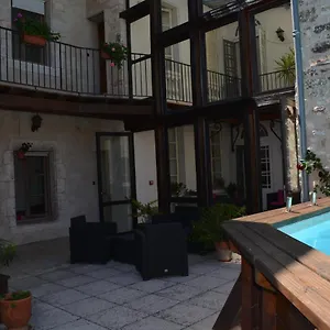 Des Consuls 3*, Castelnau-de-Montmiral France