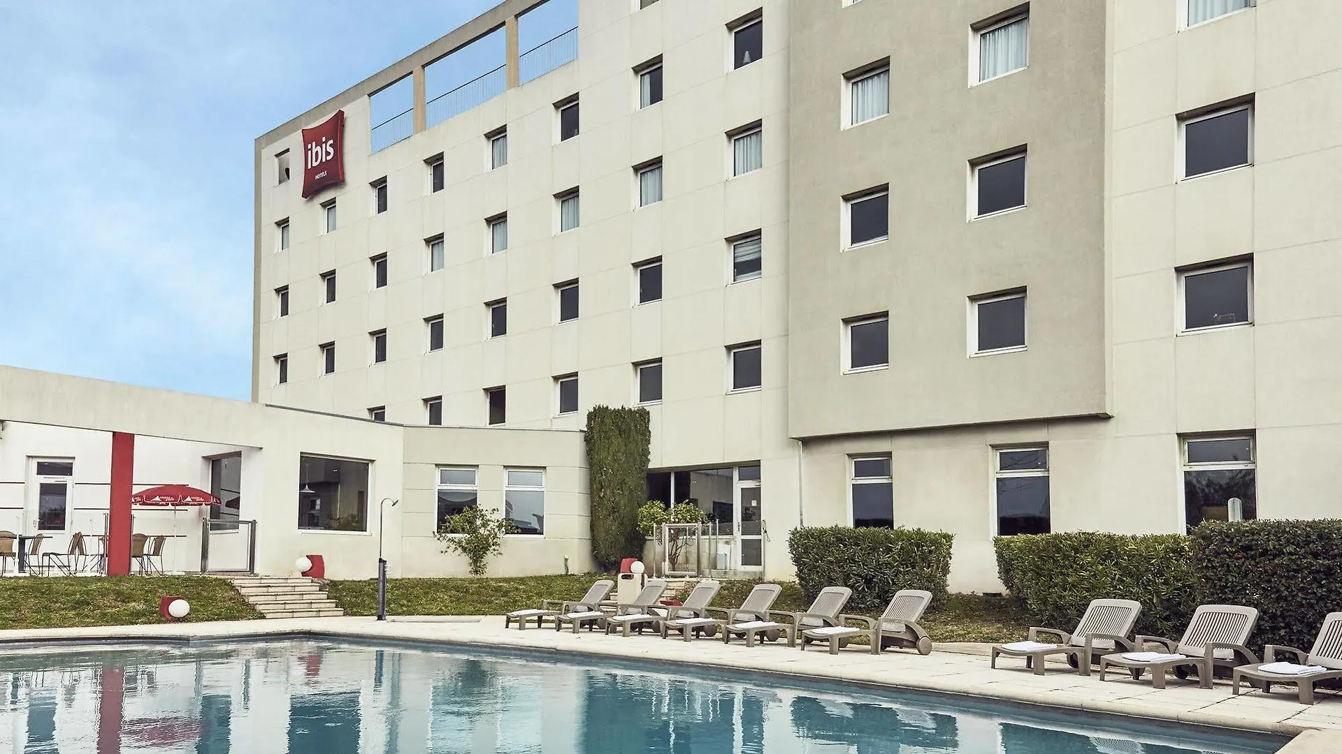 Ibis Toulon La Valette 호텔