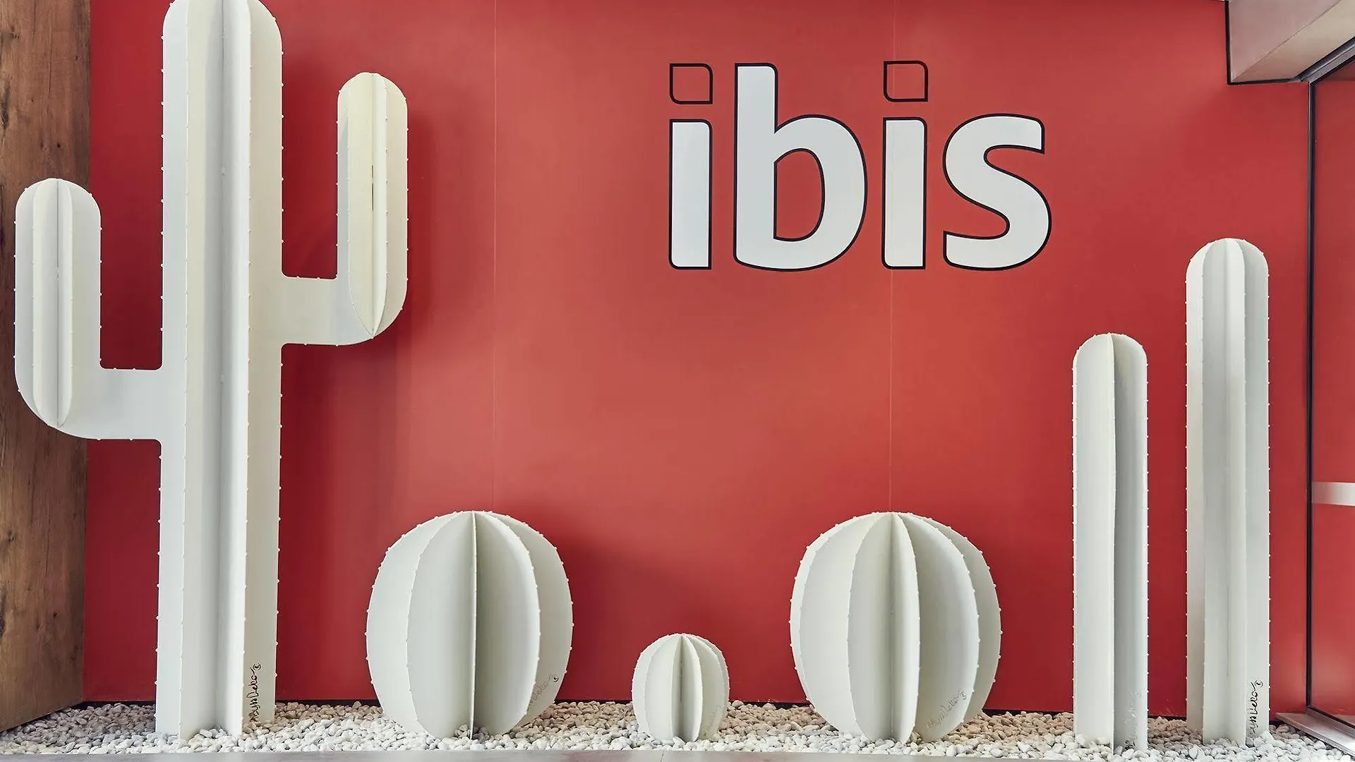 Ibis Toulon La Valette 호텔